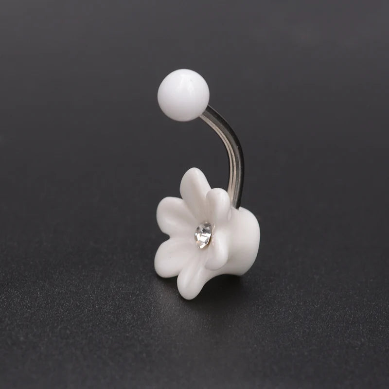 Percing de nombril en fleur de lotus